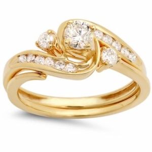 Women’s 10K Yellow Gold Wedding Set